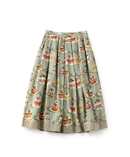 Anniversary cakes tuck skirt