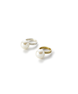 Innocent pearl ring