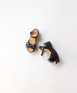 Open toe ribbon sandal