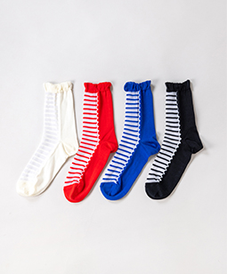 Sheer border scallop-trim socks