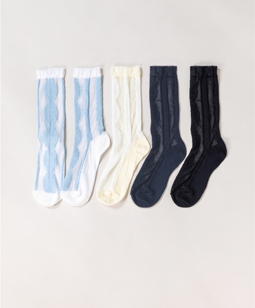 Lace relief crew socks