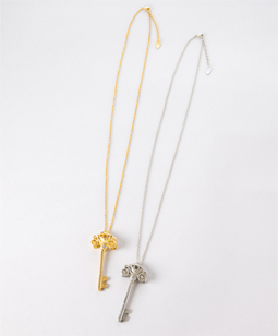 Royal coach key pendant