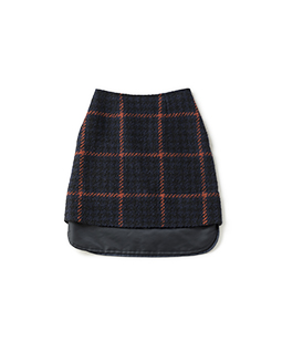 Roving check field skirt