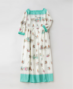 Anniversary parade gather dress