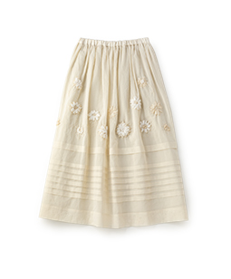 Ribbon flower embroidery skirt