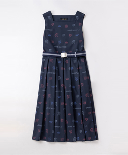 Dormitory motifs belted dress