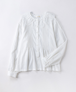 Doily lace collar blouse