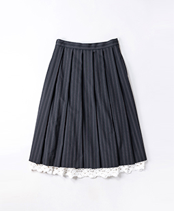 British stripe lace-trim skirt