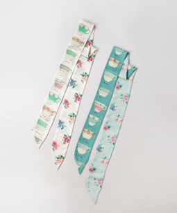 British potteries&Pottery flora scarf tie