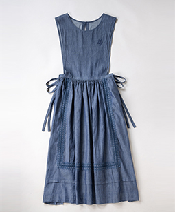 Sheer denim lace-trim tablier