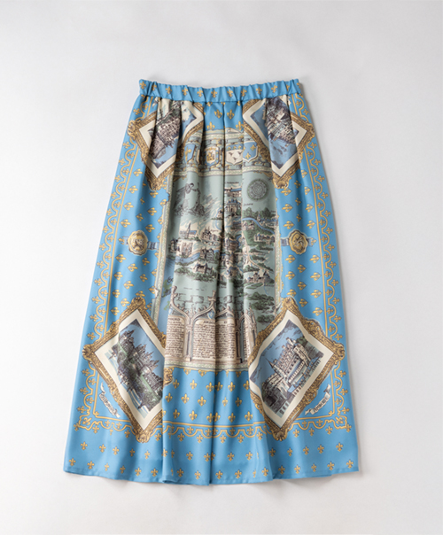 By the Loire skirt