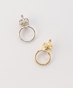 Vintage crown ring
