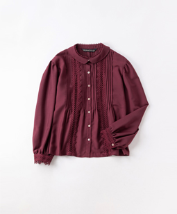 High twist spun lace-trim blouse